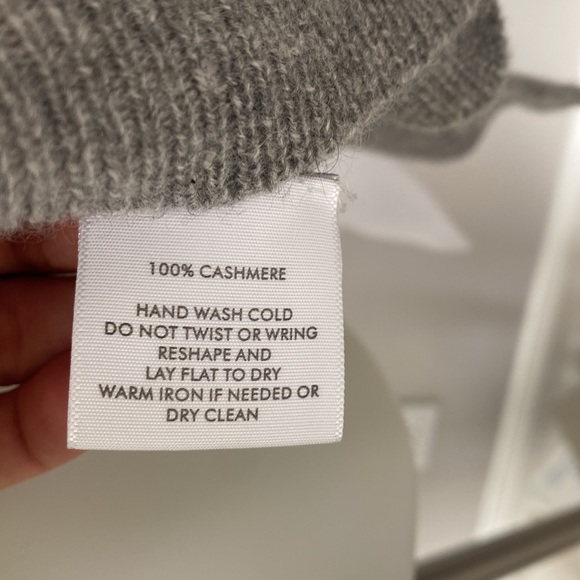 White and Warren Cashmere Grey Sweater Crew Neck Lightweight - Picture 5 of 7
